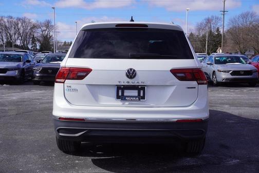 2023 Volkswagen Tiguan 2.0T SE 4MOTION