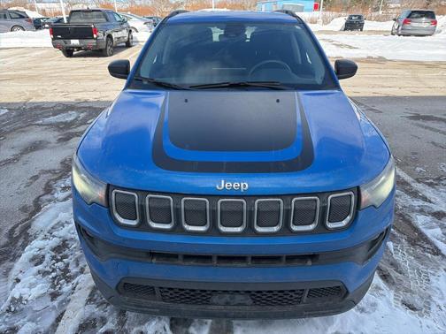 2022 Jeep Compass Latitude Lux