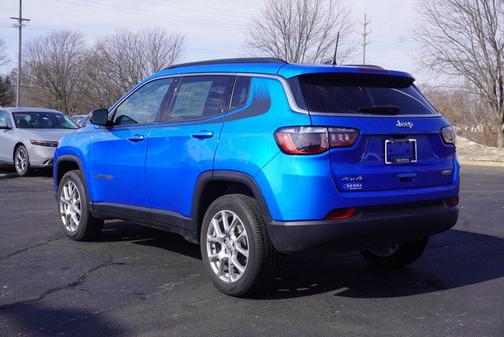 2022 Jeep Compass Latitude Lux