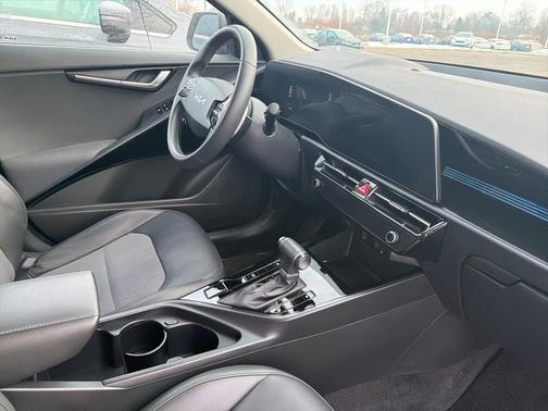 2023 Kia Niro EX