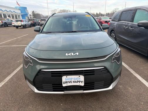 2023 Kia Niro EX