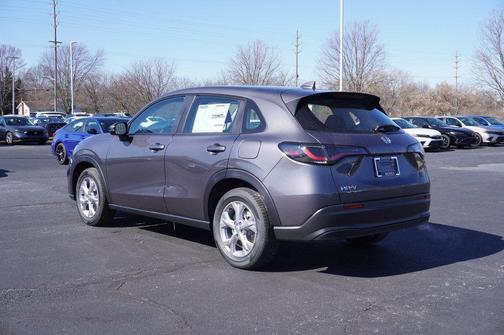 Modern Steel Metallic 2024 Honda HR-V LX
