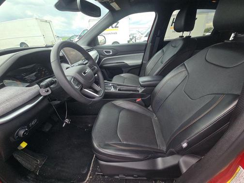 Redline Pearlcoat 2023 Jeep Compass Latitude Lux