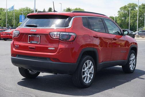 Redline Pearlcoat 2023 Jeep Compass Latitude Lux