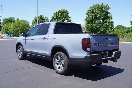Sonic Gray Pearl 2024 Honda Ridgeline RTL