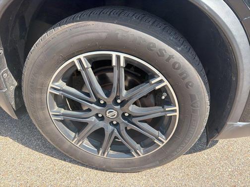 Super Black 2014 Nissan Rogue SL