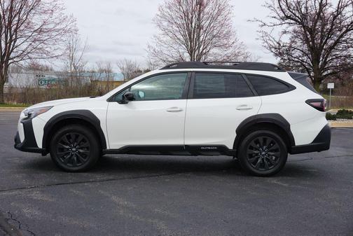 Crystal White Pearl 2023 Subaru Outback Onyx Edition XT