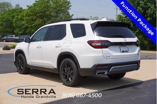 2025 Honda Pilot Touring 8-Passenger