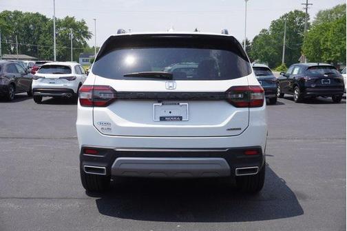 2024 Honda Pilot Touring 8-Passenger