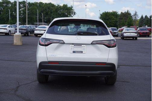 Platinum White 2026 Honda HR-V LX