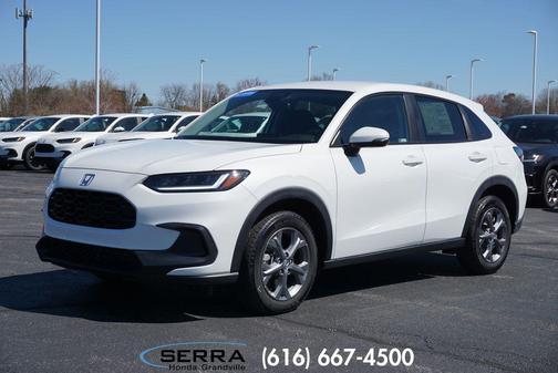 Platinum White 2026 Honda HR-V LX