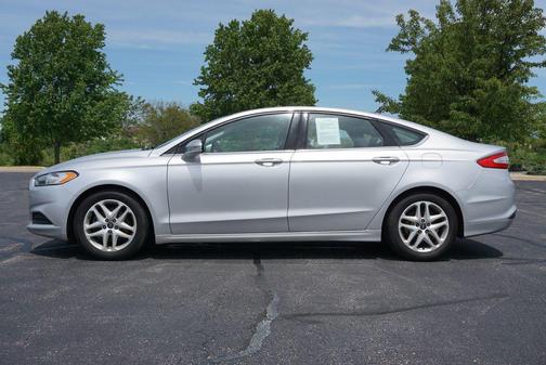 Ingot Silver 2015 Ford Fusion SE
