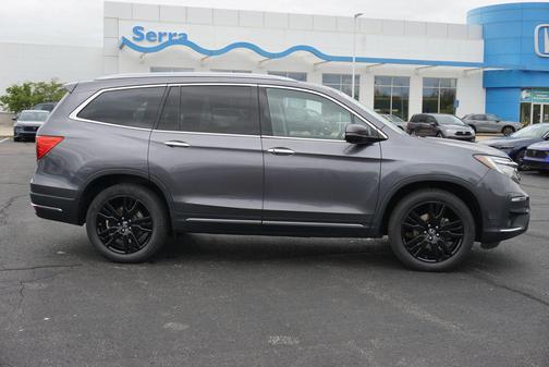 Modern Steel Metallic 2019 Honda Pilot Elite