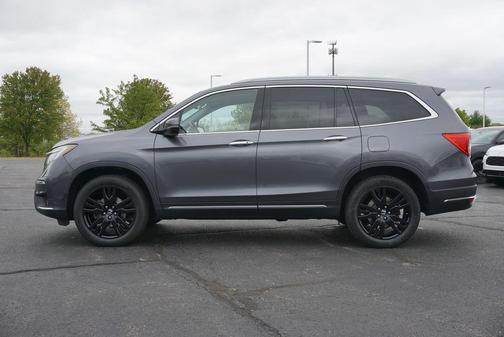 Modern Steel Metallic 2019 Honda Pilot Elite