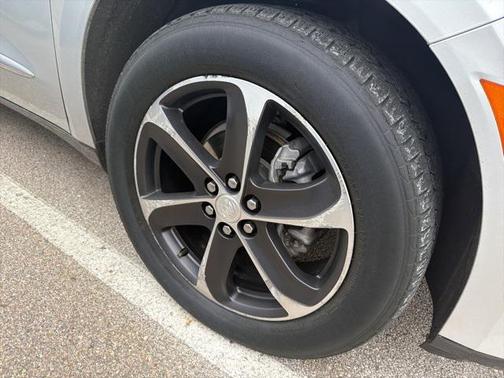 2022 Buick Enclave AWD Essence