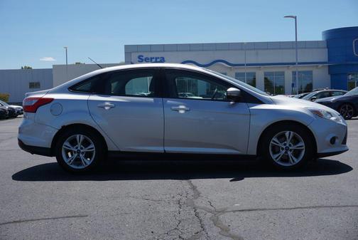 Ingot Silver 2014 Ford Focus SE