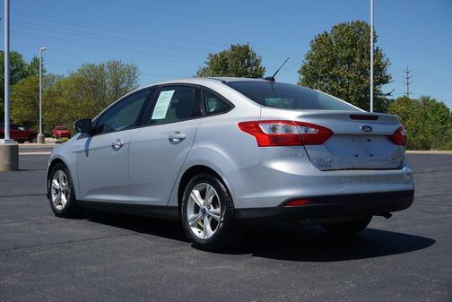Ingot Silver 2014 Ford Focus SE