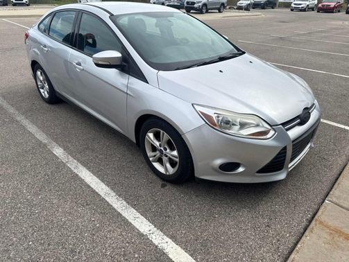 Ingot Silver 2014 Ford Focus SE