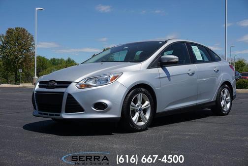 Ingot Silver 2014 Ford Focus SE