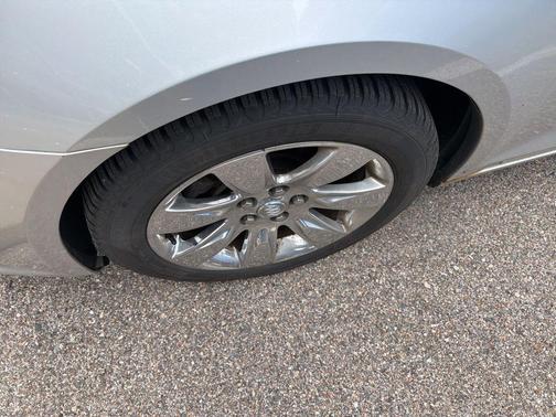 Quicksilver Metallic 2010 Buick LaCrosse CXL