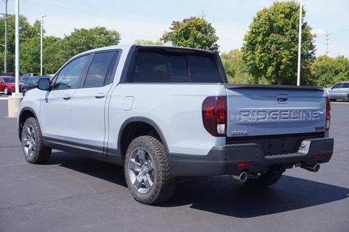 Sonic Gray Pearl 2024 Honda Ridgeline TrailSport