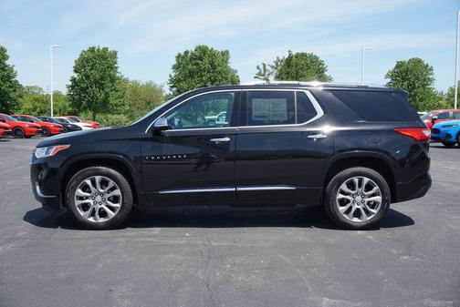 Mosaic Black Metallic 2018 Chevrolet Traverse Premier