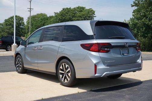 Solar Silver Metallic 2026 Honda Odyssey EX-L