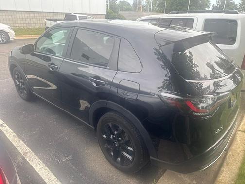 Crystal Black Pearl 2024 Honda HR-V AWD Sport