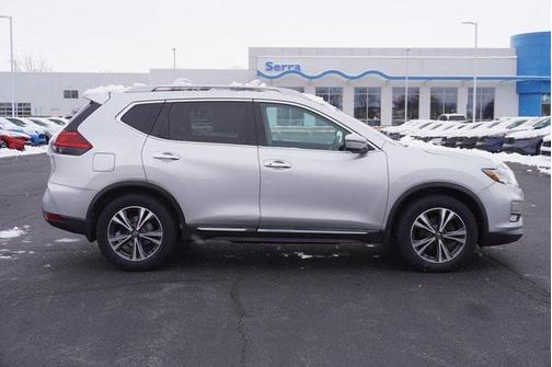2017 Nissan Rogue SL