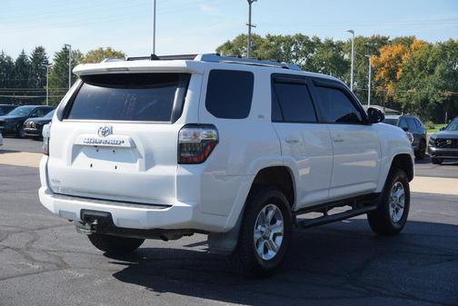 Super White 2016 Toyota 4Runner SR5