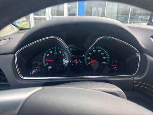 Iridescent Pearl Tricoat 2016 Chevrolet Traverse LTZ