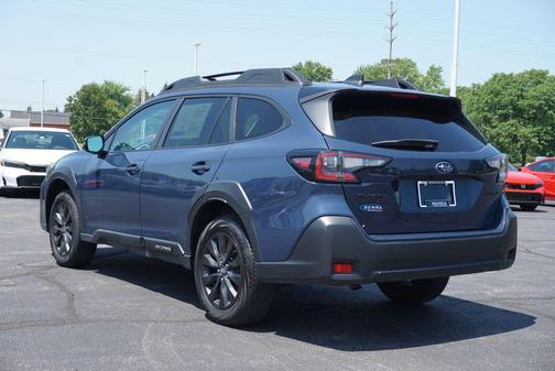 Cosmic Blue Pearl 2024 Subaru Outback Onyx Edition