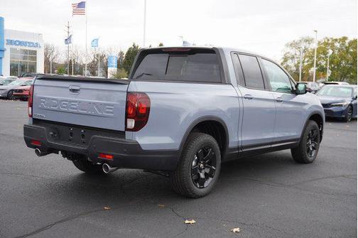 Sonic Gray Pearl 2026 Honda Ridgeline Black