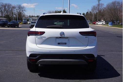2022 Buick Envision FWD Essence