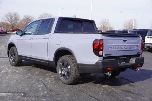 Sonic Gray Pearl 2026 Honda Ridgeline TrailSport