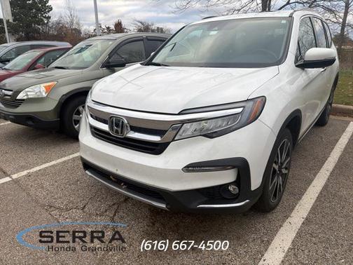 2022 Honda Pilot Touring 8-Passenger