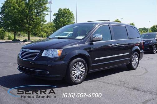 2013 Chrysler Town & Country Touring-L