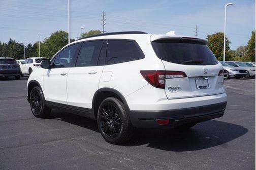 2022 Honda Pilot AWD Black Edition