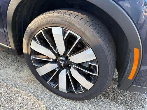 Blue 2025 Mitsubishi Outlander SE S-AWC