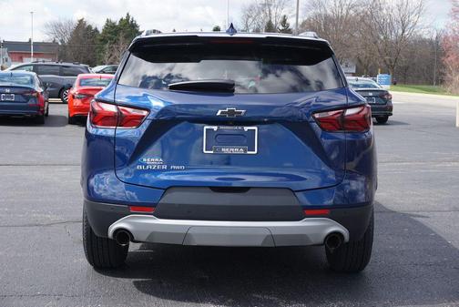 Blue Glow Metallic 2022 Chevrolet Blazer 2LT