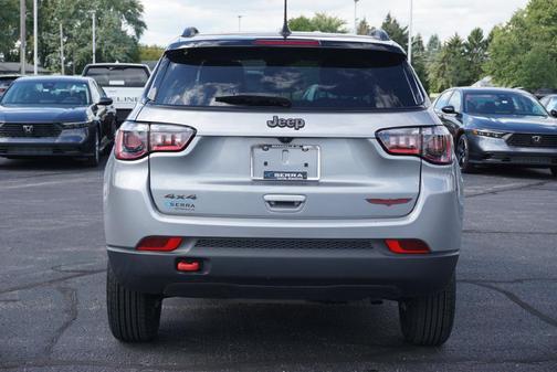 Billet Silver Metallic Clearcoat 2022 Jeep Compass Trailhawk
