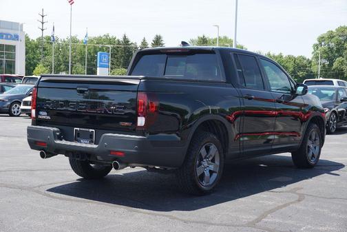 Crystal Black Pearl 2024 Honda Ridgeline TrailSport