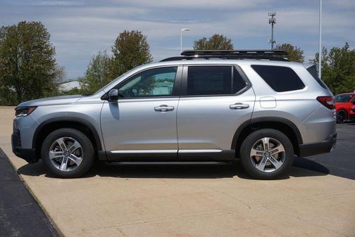 Solar Silver Metallic 2026 Honda Pilot EX-L