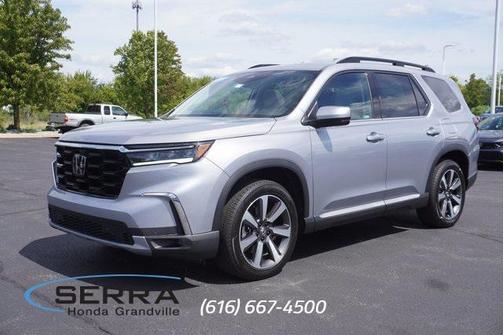 2023 Honda Pilot Touring 8-Passenger