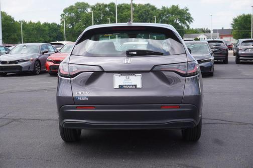 Modern Steel Metallic 2023 Honda HR-V LX