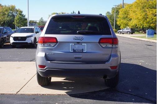 2021 Jeep Grand Cherokee Laredo