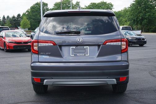 Modern Steel Metallic 2022 Honda Pilot 2WD EX-L