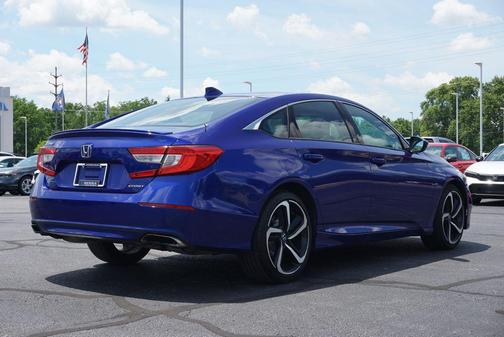 Still Night Pearl 2020 Honda Accord Sport 1.5T