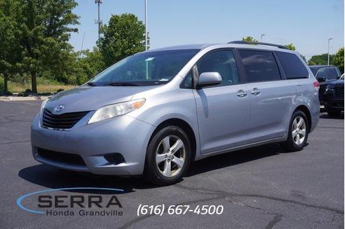 2012 Toyota Sienna LE