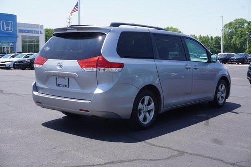 2012 Toyota Sienna LE